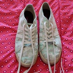 Gola mint green graphic sneakers. Size 7.